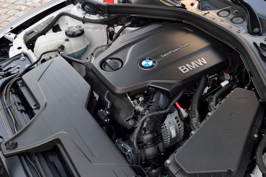  BMW 340i Sport Line 2015 года  (фото 9 из 47)